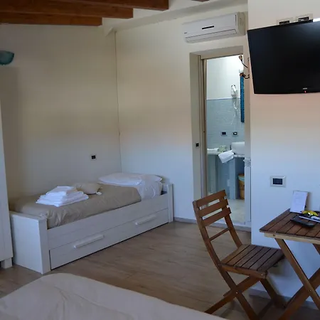 Bed & Breakfast Residenza Marina 3*