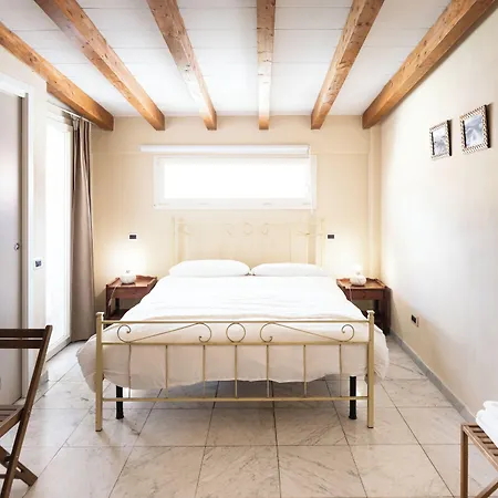 Alojamento de Acomodação e Pequeno-almoço Residenza Marina