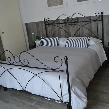 Bed & Breakfast Residenza Marina 3*